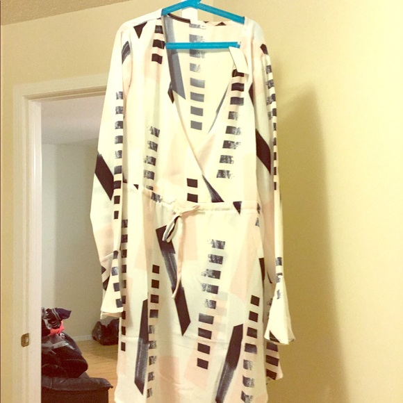 Maternity top - Picture 1 of 2